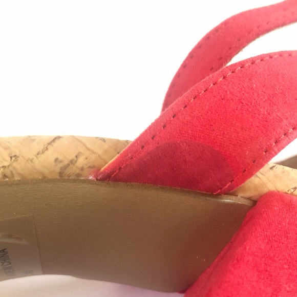 Betsey Johnson Asha Heeled Sandals Red Multi 6.5 - Picture 8 of 10